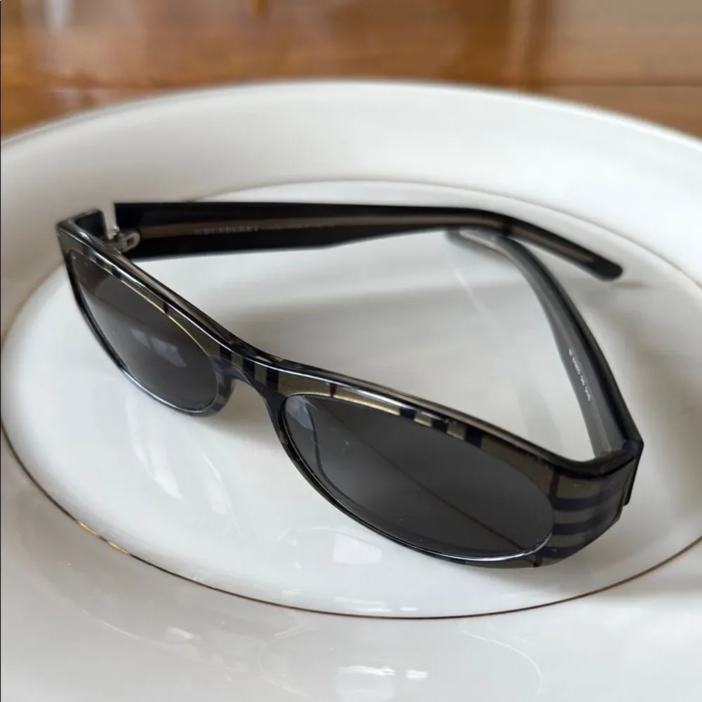 Burberry  frames
